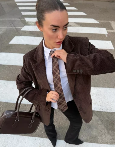 Retro chic: Ove zime nosimo komade od samta