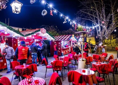 Advent se vraća na Stross, uz blagdanska jela s potpisom i odlične bendove svaki dan