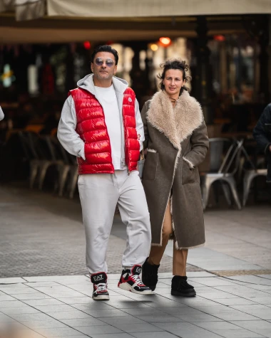 Dva stila, jedna modna priča: Kad se zaljube sportski chic i zimska elegancija