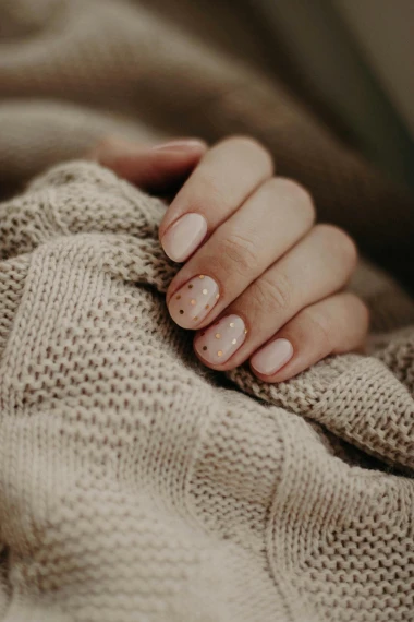 Kako ojačati slabe i lomljive nokte? Stručnjaci otkrivaju ključne korake