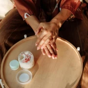 Kako ojačati slabe i lomljive nokte? Stručnjaci otkrivaju ključne korake