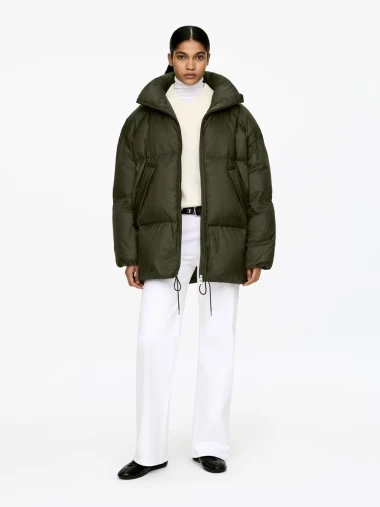 Od ureda do ležernih kombinacija: Najljepše zimske jakne koje podižu svaki look