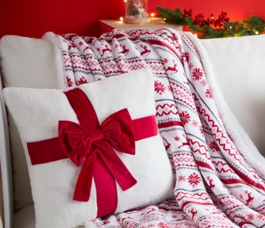 Božićne sitnice u Pepcu i Sinsayu! Evo što se sve može kupiti do 7 eura