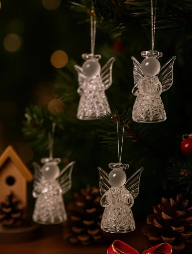 Božićne sitnice u Pepcu i Sinsayu! Evo što se sve može kupiti do 7 eura