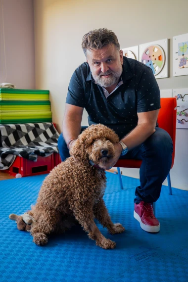 Andrija Jarak podržao projekt educiranja pasa vodiča za pomoć djeci s teškoćama u razvoju: 'Nema ništa ljepše i časnije!'