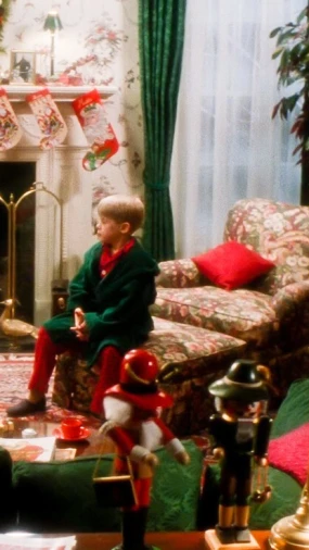 Trendovi u ukrašavanju božićnog drvca: Od 'Sam u kući' nostalgije do Ralph Lauren glamura