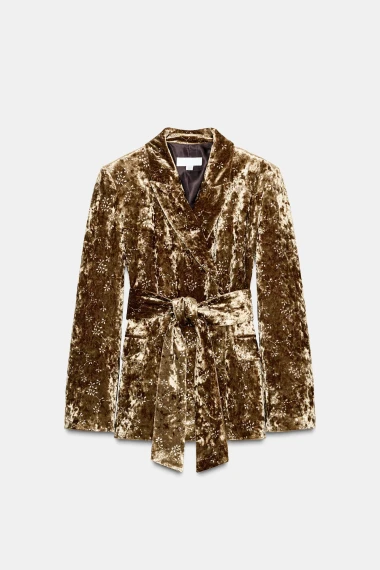 Baršun se vraća u velikom stilu: Najljepši Zara komadi za prosinac