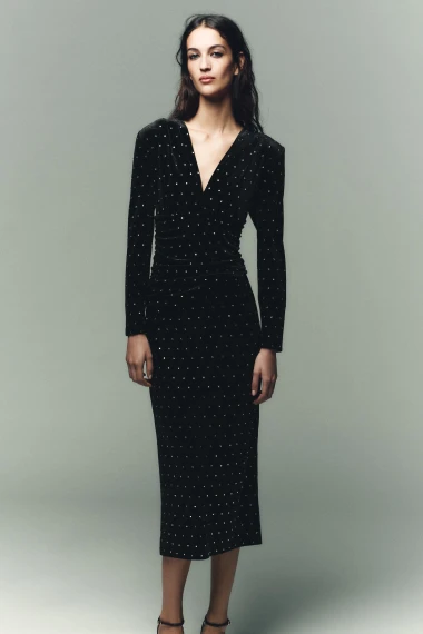 Baršun se vraća u velikom stilu: Najljepši Zara komadi za prosinac