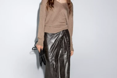 Kožna suknja – stylish klasik koji obožavamo nositi i ove zime