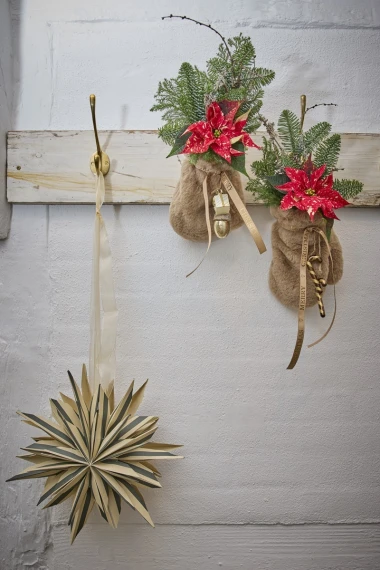 Čarolija zvijezda u vrijeme Božića: Adventski ukrasi s božićnim zvijezdama