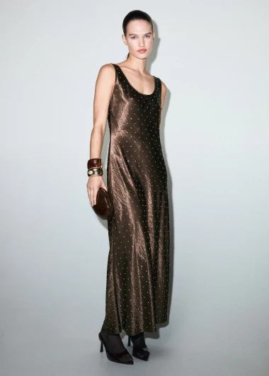 Svečane haljine za nadolazeće blagdane: Luksuz, sjaj i bezvremenska elegancija