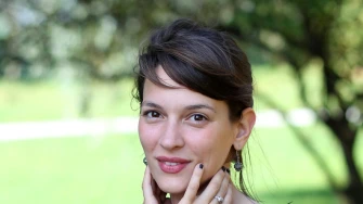 Sara Stanić Blažević otkriva: 'Da nisam glumica, bila bih jedna nemoguća šalteruša'