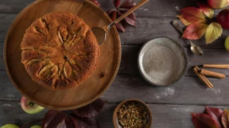 Bezvremenski jesenski klasici: Recepti za kolače s jabukama koji uvijek uspijevaju