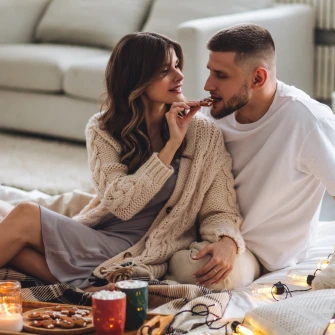 Sretan Božić za dvoje: Kako bez svađa i stresa 'preživjeti' blagdane