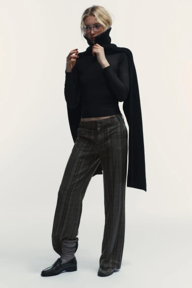 Zimska sezona u znaku kariranih hlača: Elegantan povratak modnog klasika