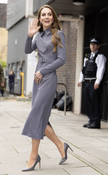 Kate Middleton ponovno oduševila: Midi haljina s popularnim uzorkom kao savršen jesenski klasik