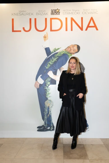 Nexstage teatar započeo svoju priču – Predstava “Ljudina” oduševila premijerom u Knapu