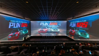 Adrenalin, miris oktana i energija nabrijanog automobilskog podzemlja – sinoć je sve to stiglo u cinestar na premijeru filma Pun gas!