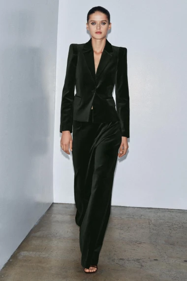 Najpoželjniji komadi za blagdansku sezonu: Elegancija za svaku prigodu