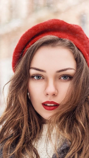 Ključni proizvodi za njegu kose zimi: Od maski do ulja koja štite od hladnoće