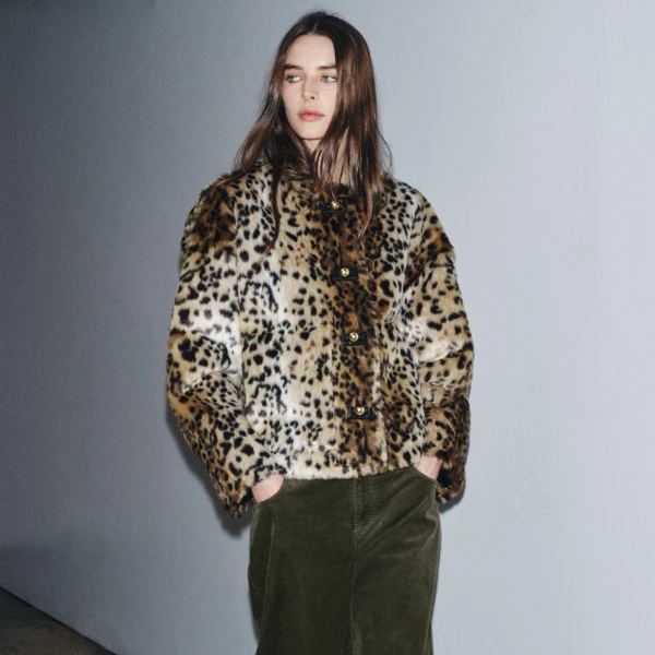 Najpoželjniji zimski komad: Kratke bunde od umjetnog krzna