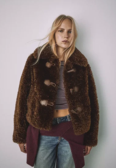 Najpoželjniji zimski komad: Kratke bunde od umjetnog krzna