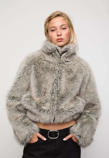 Najpoželjniji zimski komad: Kratke bunde od umjetnog krzna