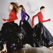 Suknje iz Zare potpuno su zaludjele društvene mreže: Od šljokica do kraljevske elegancije