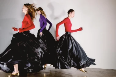 Suknje iz Zare potpuno su zaludjele društvene mreže: Od šljokica do kraljevske elegancije