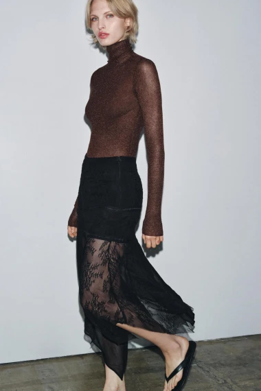 Suknje iz Zare potpuno su zaludjele društvene mreže: Od šljokica do kraljevske elegancije