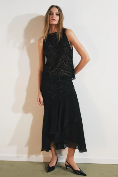 Suknje iz Zare potpuno su zaludjele društvene mreže: Od šljokica do kraljevske elegancije