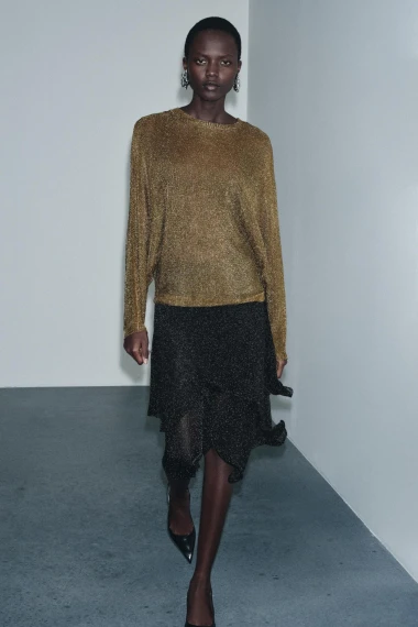 Suknje iz Zare potpuno su zaludjele društvene mreže: Od šljokica do kraljevske elegancije