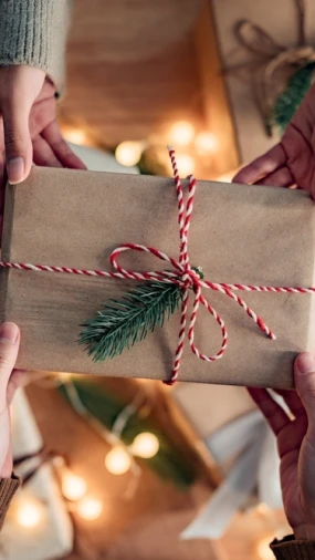 Genijalne ideje za zamatanje poklona: Trikovi za najljep&scaron;e darove ispod bora