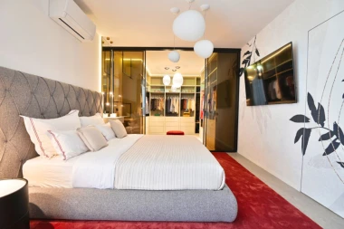 Ideje Mirjane Mikulec: Spavaća soba s walk-in ormarom i posebnom crvenom kadom