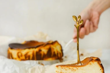 Za blagdane ili uz kavu: 10 jednostavnih i brzih kolača za sve prigode