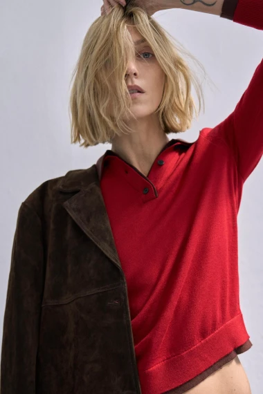 Prosinac je odjeven u crveno: Ovih 15 komada vrijedi imati u ormaru