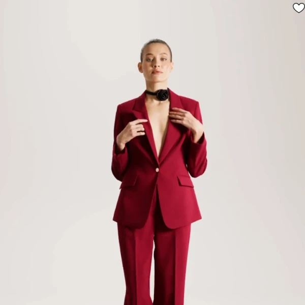 S posla na domjenak? O da! Alma savjetuje kako dnevni look transformirati u večernji