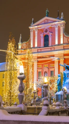 Advent u Ljubljani 2025: Vodič kroz čaroliju svjetla, okusa i glazbe