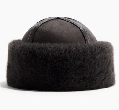 Najšarmantniji zimski trend se vraća: Pronašli smo najljepše kape od umjetnog krzna