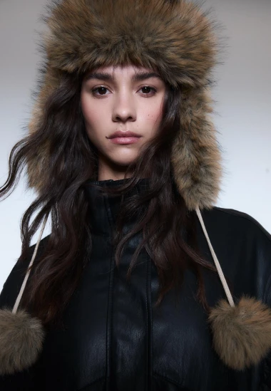 Najšarmantniji zimski trend se vraća: Pronašli smo najljepše kape od umjetnog krzna