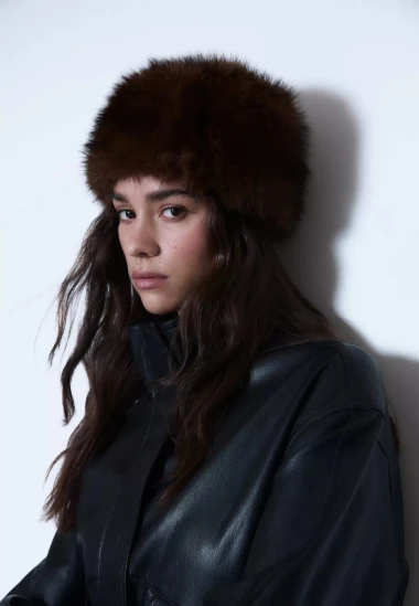 Najšarmantniji zimski trend se vraća: Pronašli smo najljepše kape od umjetnog krzna