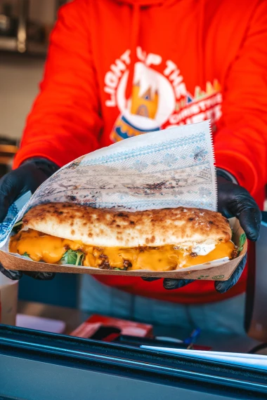 Advent u Zagrebu: Pogledajte gastro ponudu i cijene na Jinglingz festivalu na Kvatriću