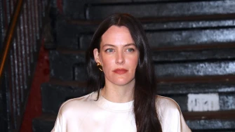 Predivna unuka Elvisa Presleyja Riley Keough oduševila outfitom na Chanel reviji