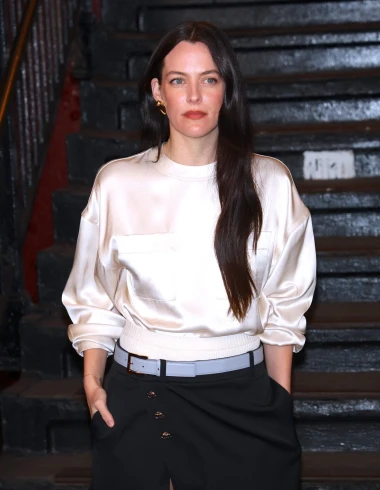 Predivna unuka Elvisa Presleyja Riley Keough oduševila outfitom na Chanel reviji