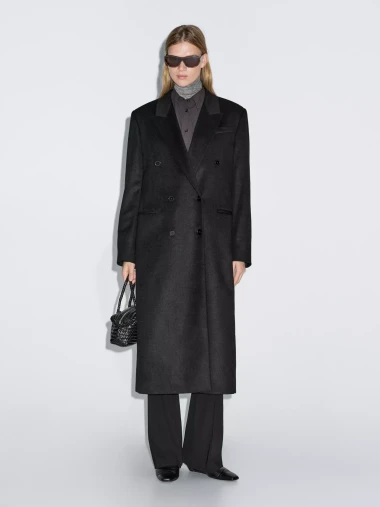 Tajna effortless elegancije: Koji se komadi kriju u zimskoj garderobi svake Francuskinje?