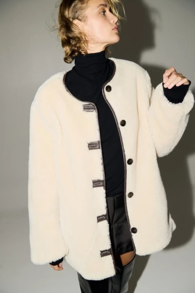 Tajna effortless elegancije: Koji se komadi kriju u zimskoj garderobi svake Francuskinje?