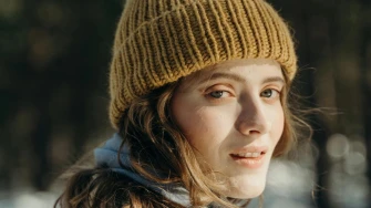 Kako spriječiti o&scaron;tećenje i elektricitet kose uz svakodnevno no&scaron;enje kape?