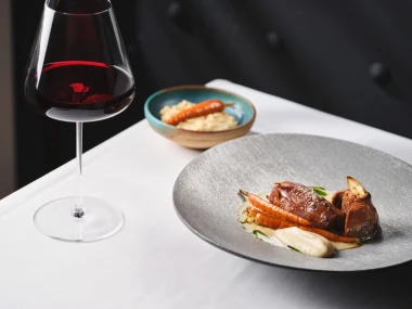 Dvorac Otočec: Bajkovita oaza povijesti i gastronomije na samo pola sata od Zagreba