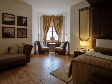 Dvorac Otočec: Bajkovita oaza povijesti i gastronomije na samo pola sata od Zagreba