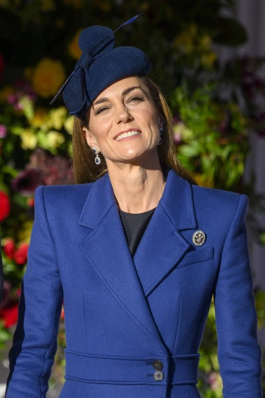 Uvijek elegantna Kate Middleton očarala u plavim izdanjima, a nosila je i poseban detalj
